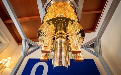量子计算 从云端探索到现实挑战，量子霸权之路道阻且长
